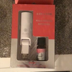 Aroma Essence 2 in 1 wall outlet diffuser